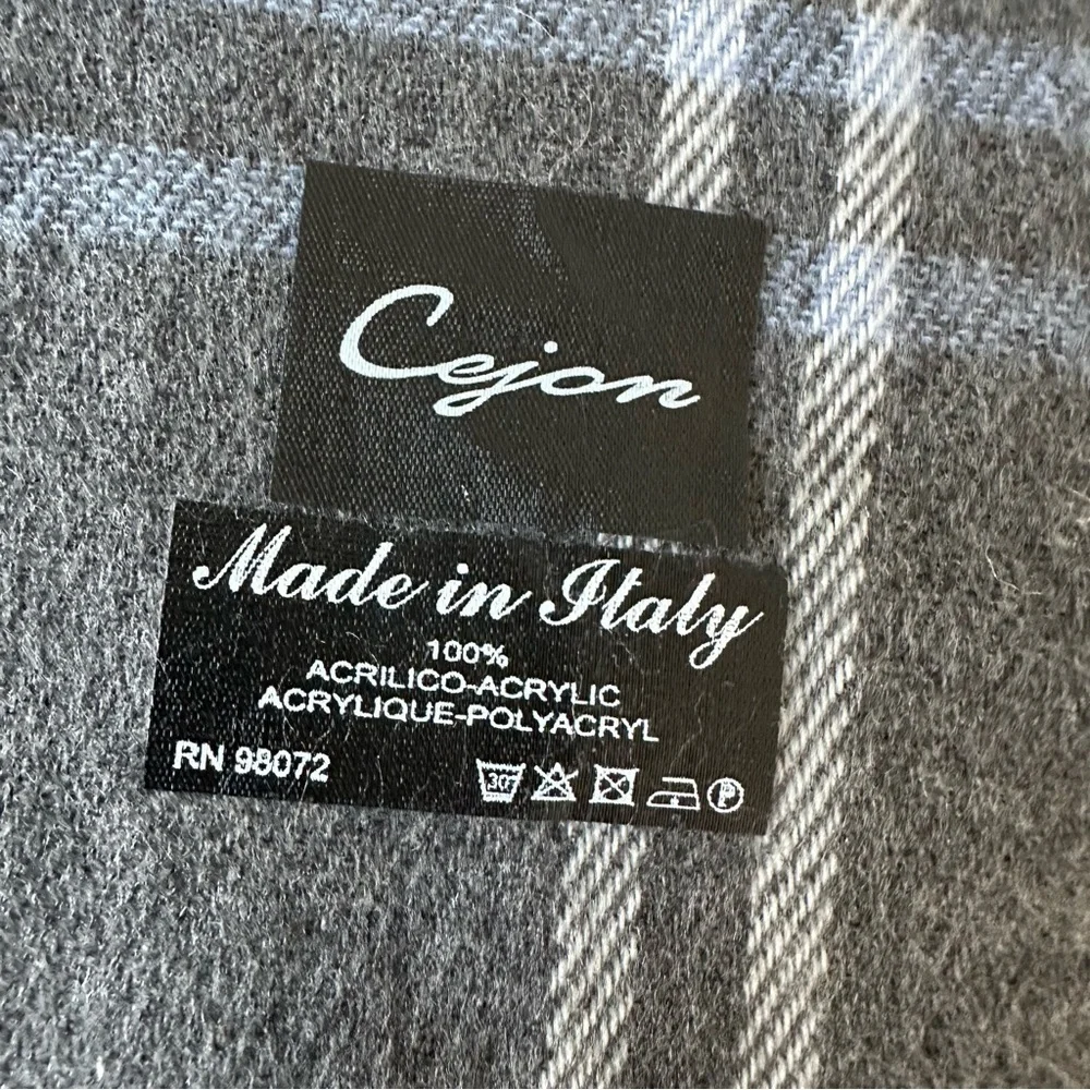 Cejon Made in Italy Soft Gray and White Plaid Scarf with Fringe